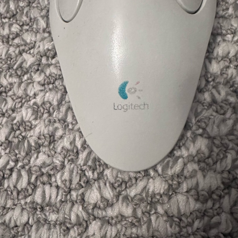 Logitech White Marble Mouse - Picture 3 of 4